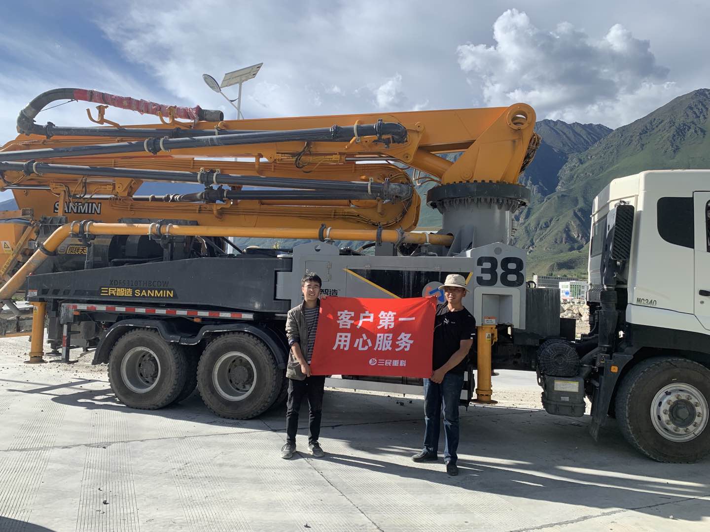 混凝土泵車(chē)施工 混凝土泵車(chē)施工